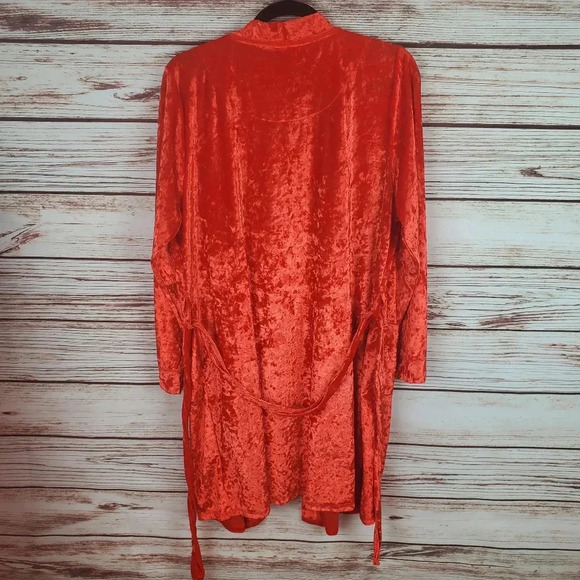 Juicy by Juicy Couture L-XL Firey Red Crushed Velvet 2-Pc Robe & Matching Gown - Picture 10 of 12